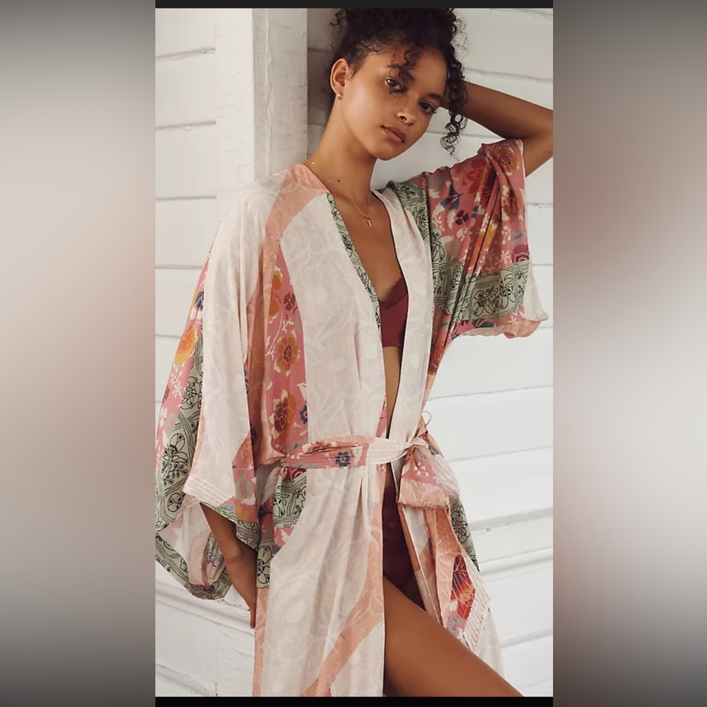 Anthropologie Floral Kimono Robe, M/L